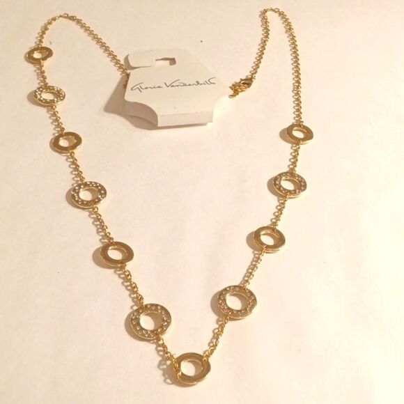 NWT Gloria Vanderbilt 15 Inch Gold tone and Diamond Crystal Necklace - Picture 1 of 6